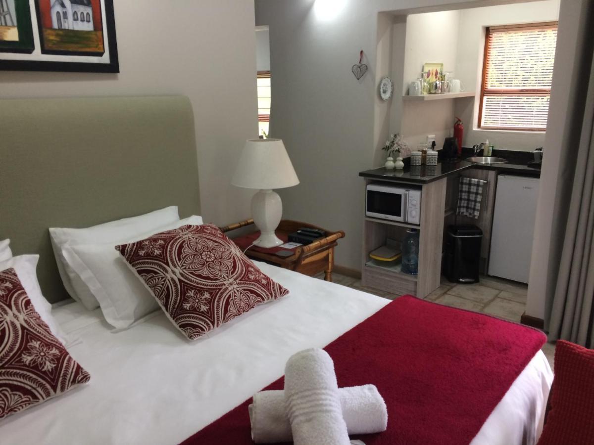 Cul De Sac - Accommodation George Bagian luar foto
